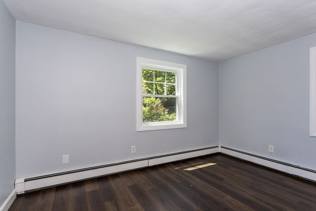 12 Terri Rd, Framingham, MA 01701