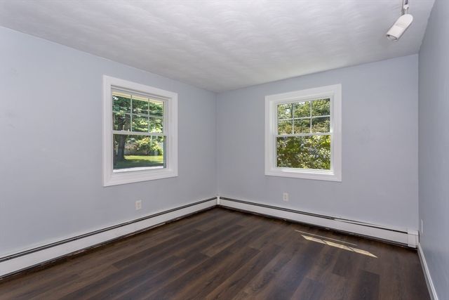 12 Terri Rd, Framingham, MA 01701
