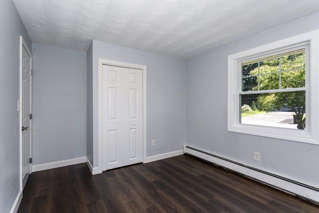 12 Terri Rd, Framingham, MA 01701
