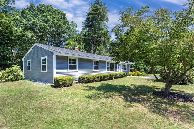 12 Terri Rd, Framingham, MA 01701