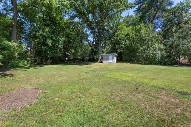 12 Terri Rd, Framingham, MA 01701
