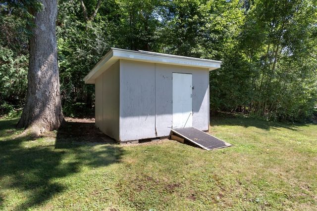 12 Terri Rd, Framingham, MA 01701