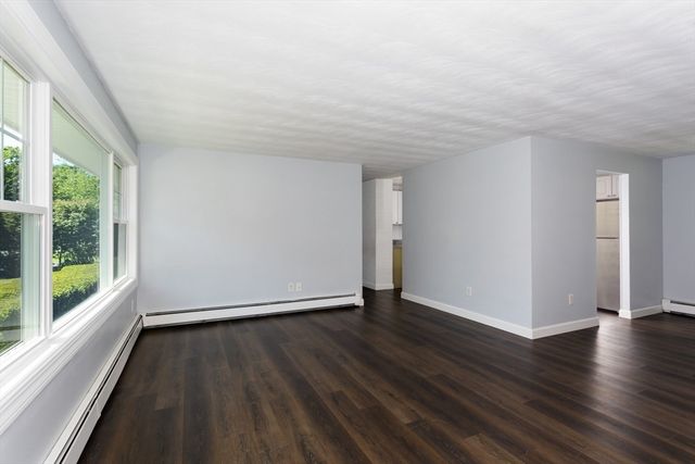 12 Terri Rd, Framingham, MA 01701
