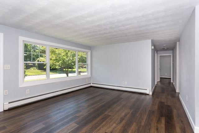 12 Terri Rd, Framingham, MA 01701