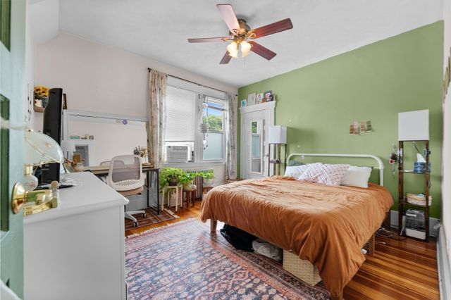 14 Columbia Rd, Wakefield, MA 01880