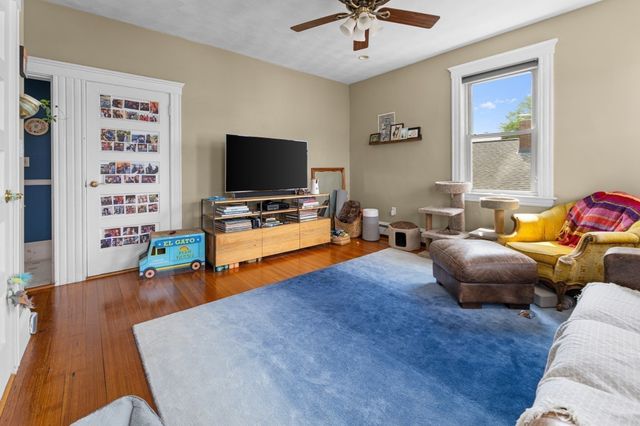 14 Columbia Rd, Wakefield, MA 01880