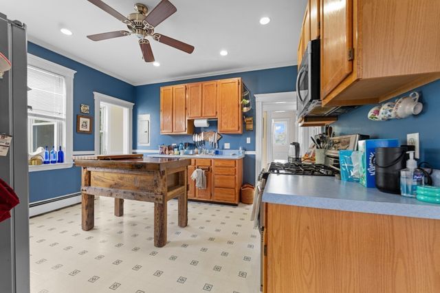 14 Columbia Rd, Wakefield, MA 01880