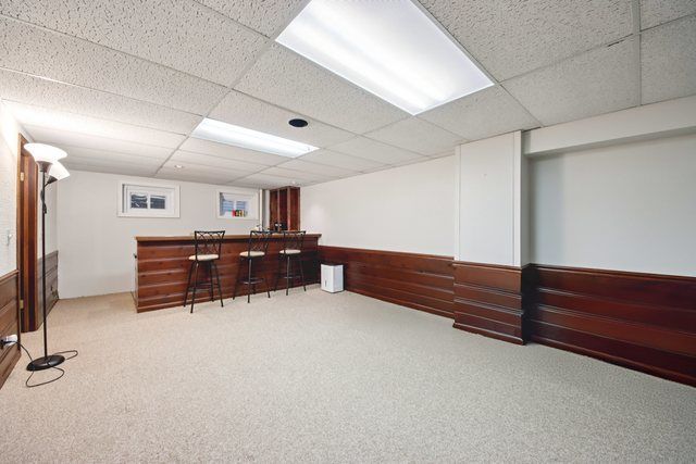 1028 Highland Lane, Glenview, IL 60025