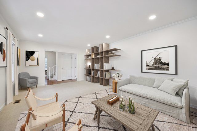 1028 Highland Lane, Glenview, IL 60025