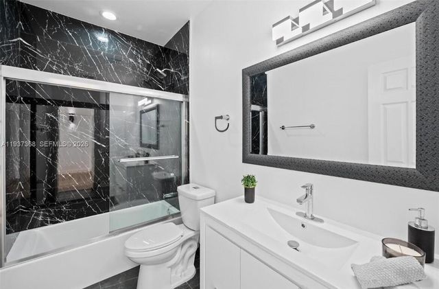 1705 Johnson St B, Hollywood, FL 33020