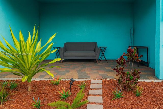 1705 Johnson St B, Hollywood, FL 33020