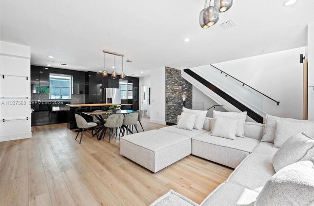 1705 Johnson St B, Hollywood, FL 33020