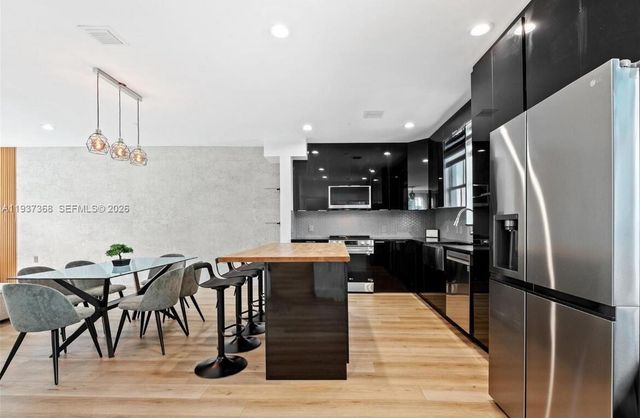 1705 Johnson St B, Hollywood, FL 33020