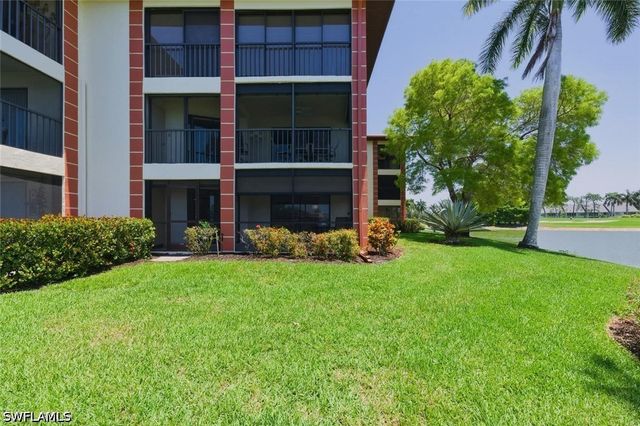 7220 Coventry CT 208, Naples, FL 34104