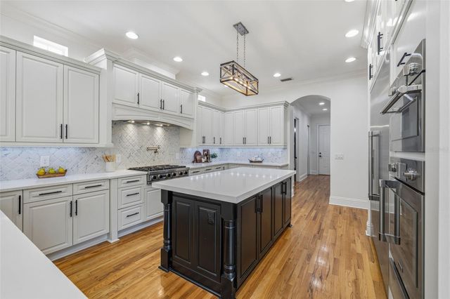 3107 W FOUNTAIN BOULEVARD, Tampa, FL 33609