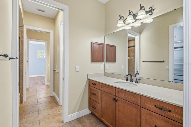 3107 W FOUNTAIN BOULEVARD, Tampa, FL 33609