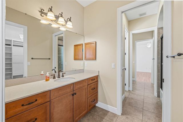3107 W FOUNTAIN BOULEVARD, Tampa, FL 33609