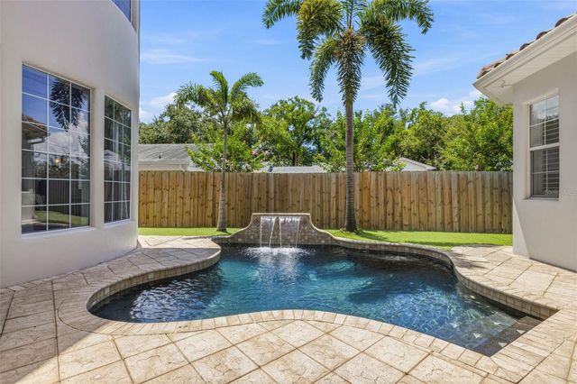 3107 W FOUNTAIN BOULEVARD, Tampa, FL 33609