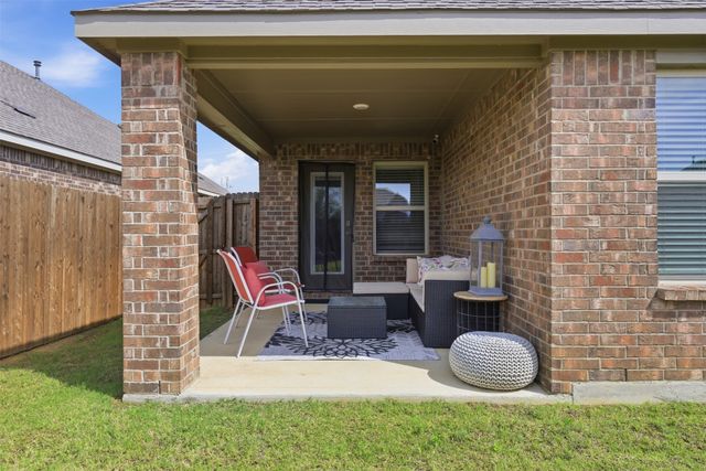 10116 Autumn Leaves Lane, Aubrey, TX 76227