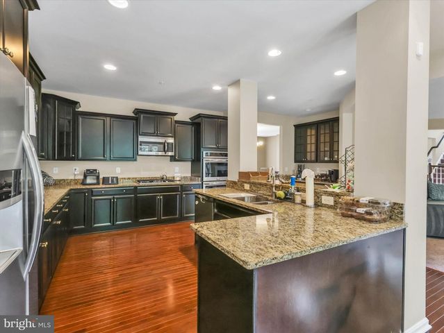2805 TROTTER PARK LN, Lanham, MD 20706
