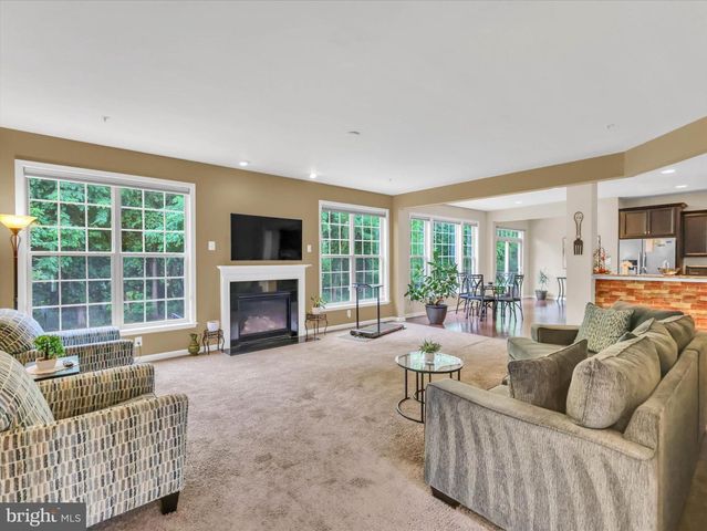 2805 TROTTER PARK LN, Lanham, MD 20706