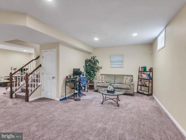 2805 TROTTER PARK LN, Lanham, MD 20706