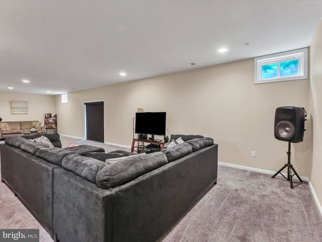 2805 TROTTER PARK LN, Lanham, MD 20706