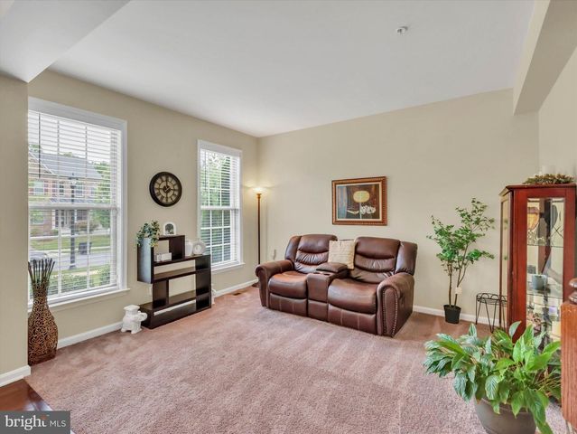 2805 TROTTER PARK LN, Lanham, MD 20706