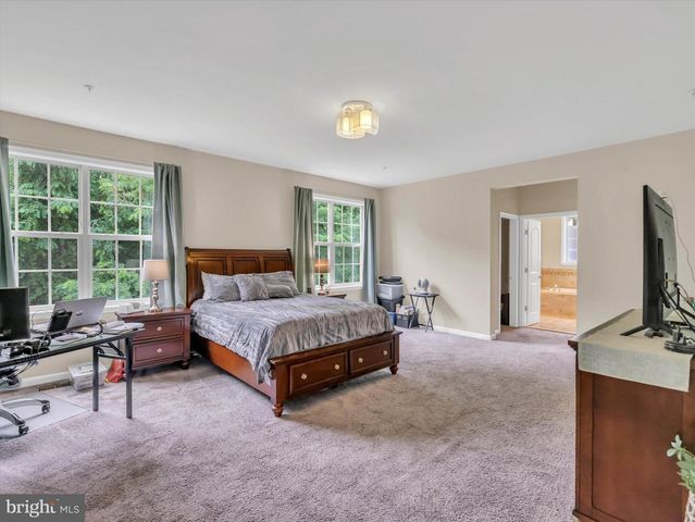 2805 TROTTER PARK LN, Lanham, MD 20706