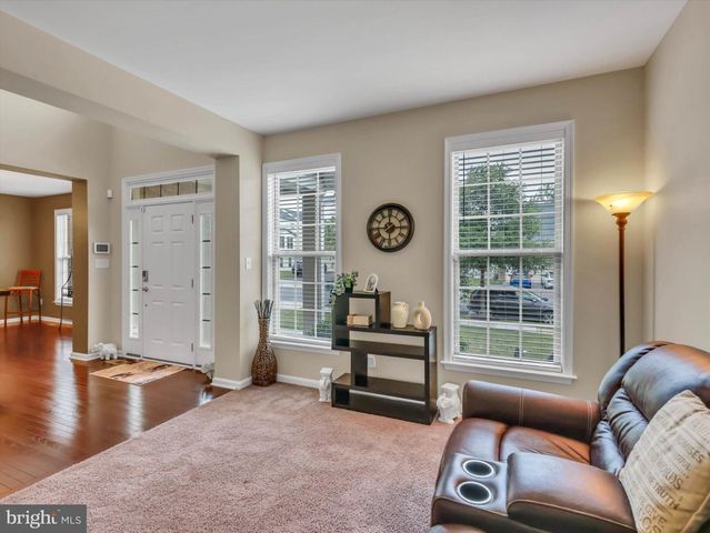 2805 TROTTER PARK LN, Lanham, MD 20706