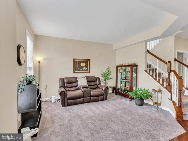 2805 TROTTER PARK LN, Lanham, MD 20706