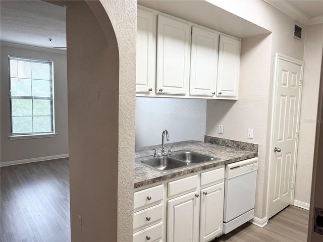 911 N ORANGE AVENUE 445, Orlando, FL 32801