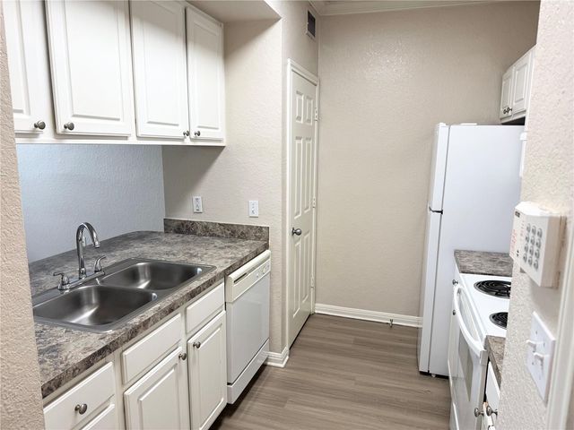 911 N ORANGE AVENUE 445, Orlando, FL 32801