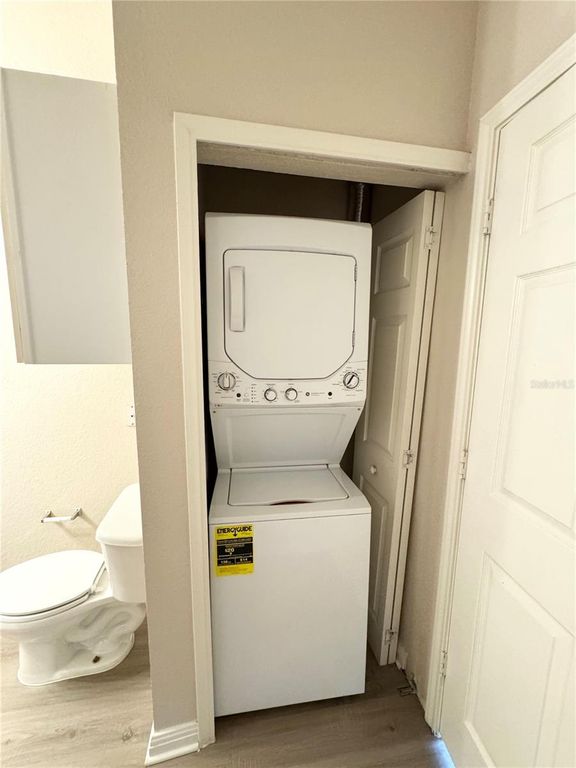 Image 18 of property listing at 911 N ORANGE AVENUE 445, Orlando, FL 32801
