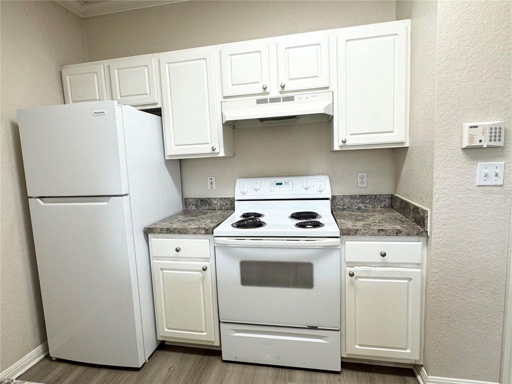 Image 6 of property listing at 911 N ORANGE AVENUE 445, Orlando, FL 32801