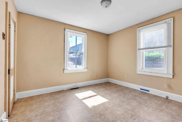 10 Eastlan Drive, Greenville, SC 29607