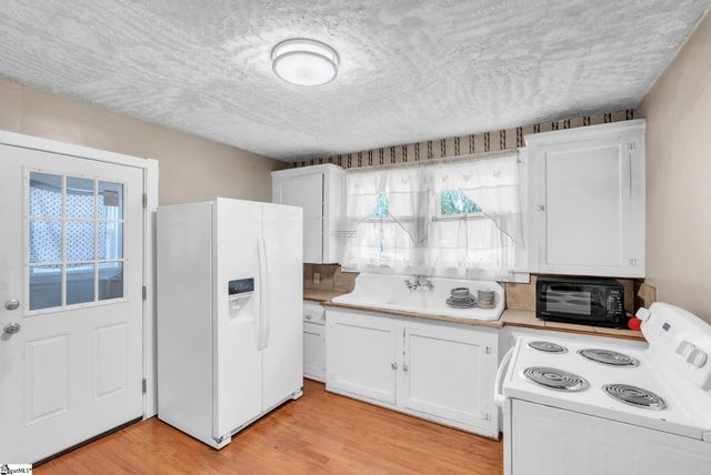 10 Eastlan Drive, Greenville, SC 29607