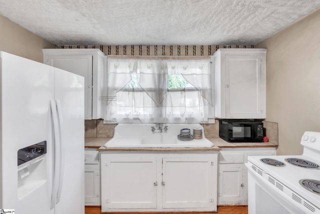 10 Eastlan Drive, Greenville, SC 29607