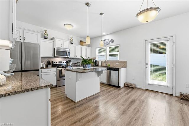 3285 Winding Branch Trail, Winston-salem, NC 27127