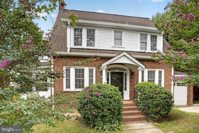 4705 HUNT AVE, Chevy Chase, MD 20815