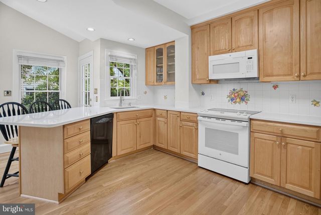 4705 HUNT AVE, Chevy Chase, MD 20815