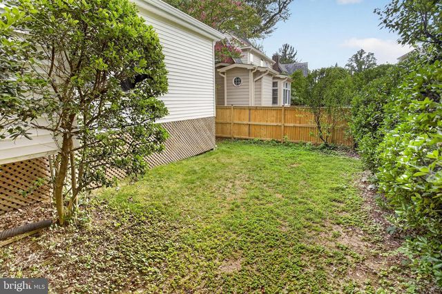 4705 HUNT AVE, Chevy Chase, MD 20815