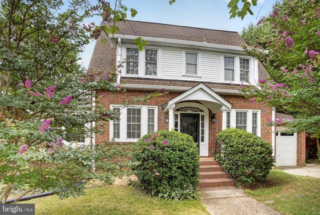 4705 HUNT AVE, Chevy Chase, MD 20815