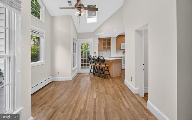 4705 HUNT AVE, Chevy Chase, MD 20815