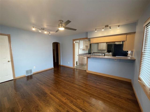 610 GLENRUADH Avenue, Erie, PA 16505