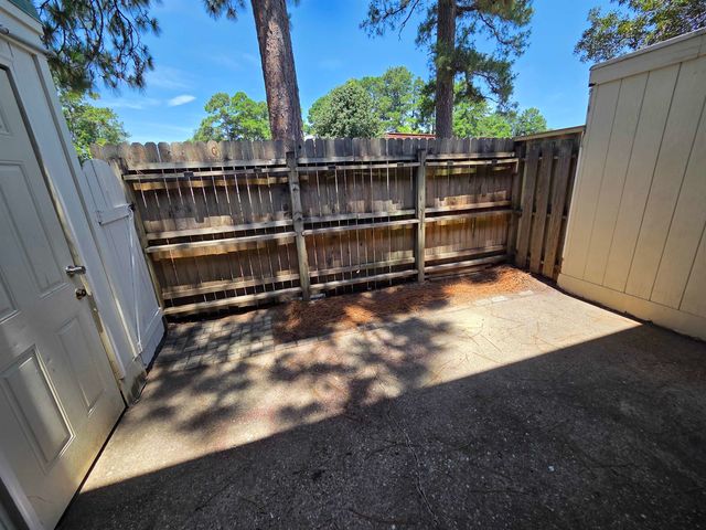1025 Carolina Rd Apt B2, Conway, SC 29526