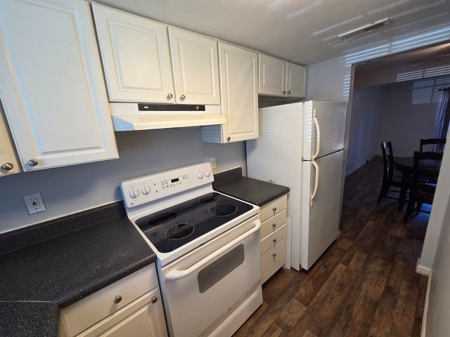 1025 Carolina Rd Apt B2, Conway, SC 29526