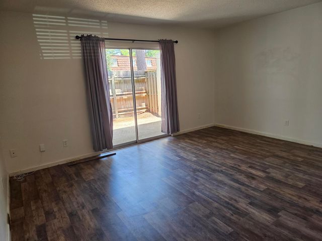 1025 Carolina Rd Apt B2, Conway, SC 29526