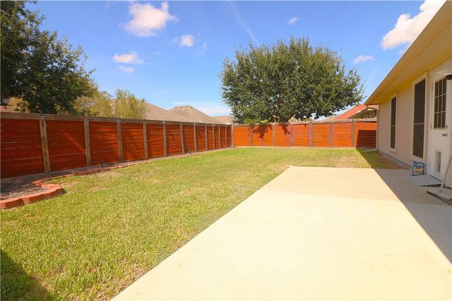 7521 Fort Griffen Dr, Corpus Christi, TX 78414