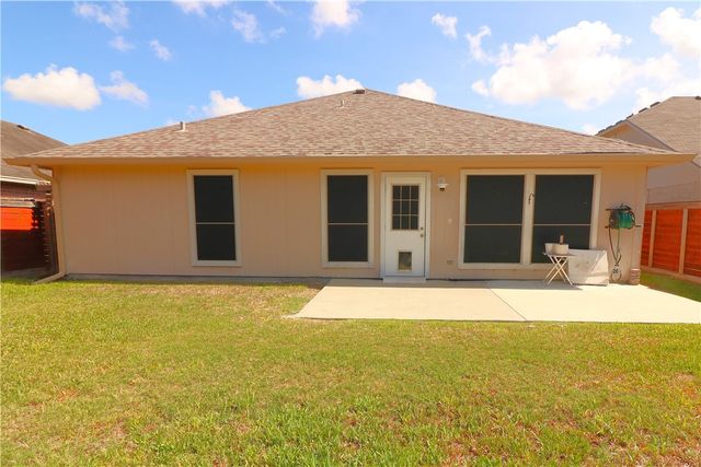 7521 Fort Griffen Dr, Corpus Christi, TX 78414